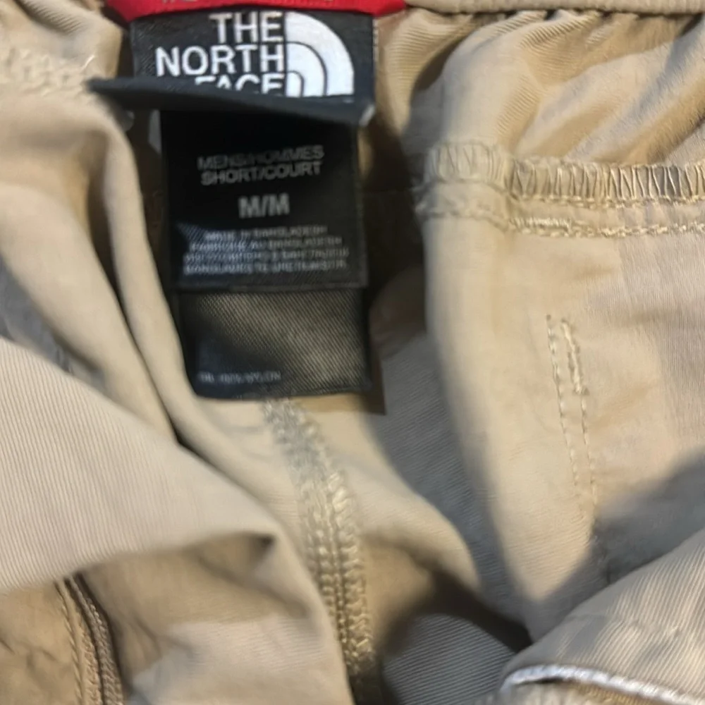 🍍THE NORTHFACE ZIP OFF AT KNEE PANTS 🍍ZIP POCKETS🍍sz med L1